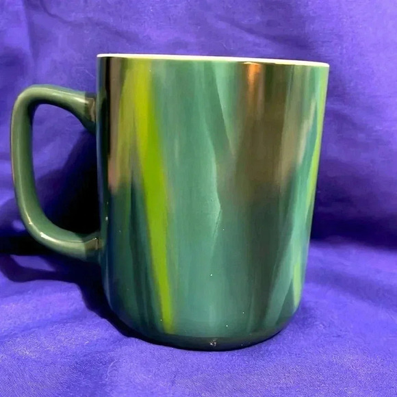 Starbucks Siren Logo coffee mug /15 oz / 2022/ Green marble look - Picture 2 of 3